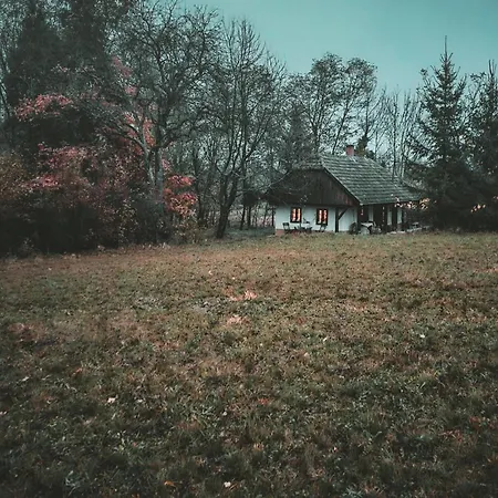 Fecskefeszek Vendeghaz 3*