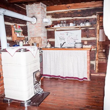 Fecskefeszek Vendeghaz ゲストハウス 3*