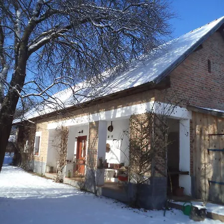 Fecskefeszek Vendeghaz 3*