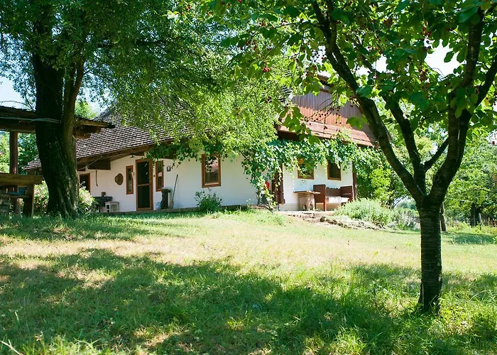 Fecskefészek 3*
