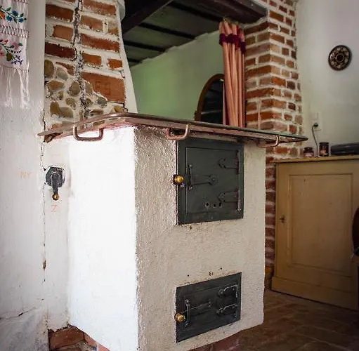 Fecskefészek 3*
