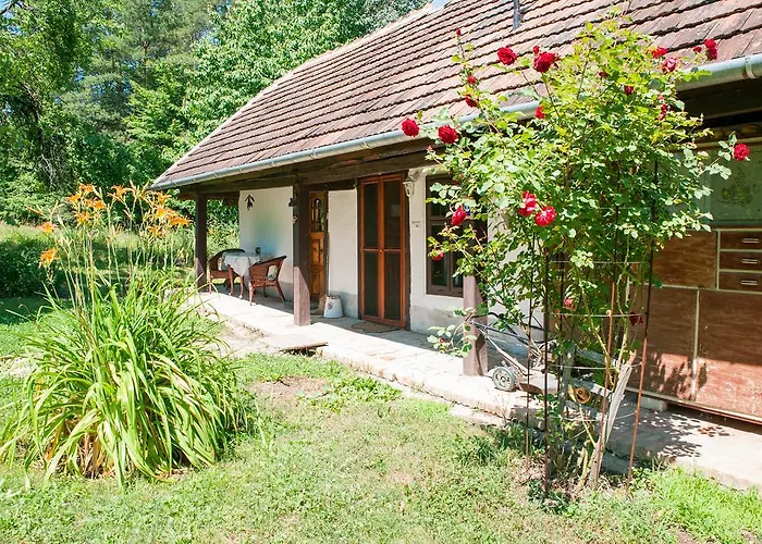 Fecskefészek 3*